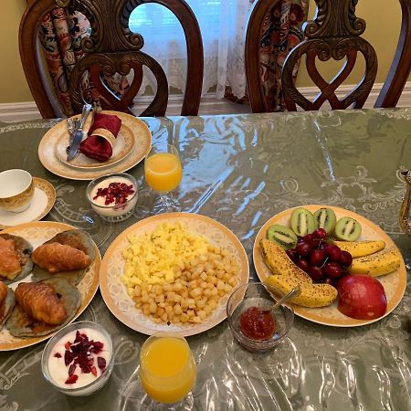 Accommodations Niagara Bed & Breakfast Екстер'єр фото